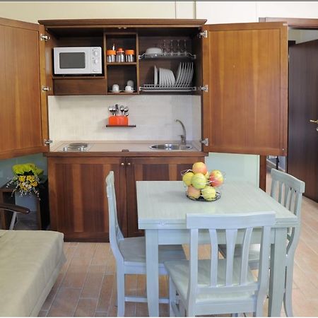 Agriturismo Lanterna Rossa 拉戈堡 外观 照片