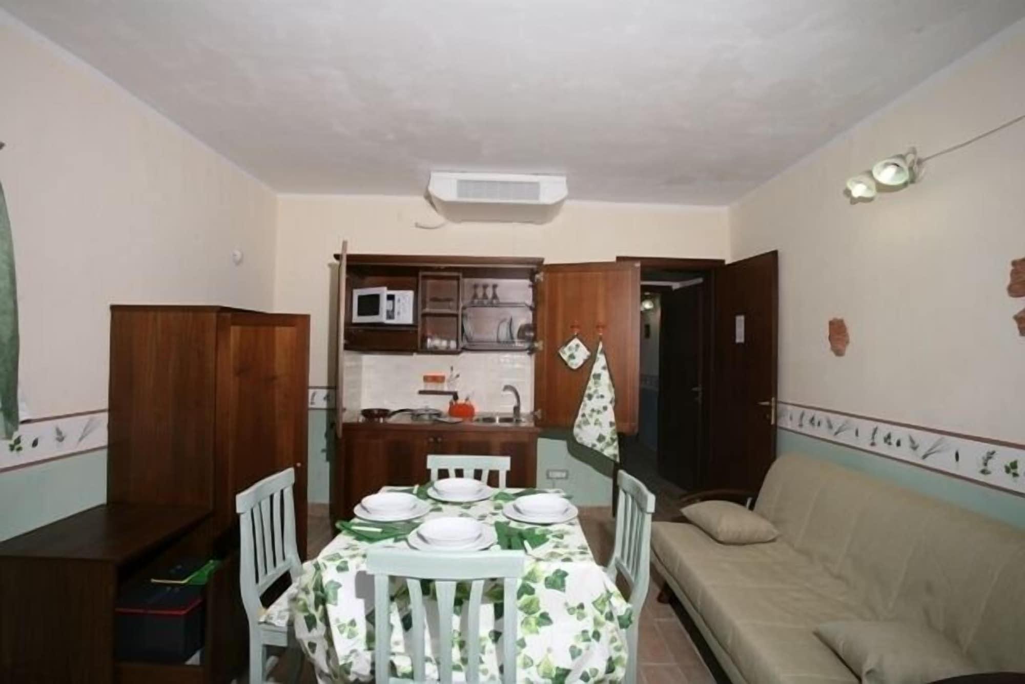 Agriturismo Lanterna Rossa 拉戈堡 外观 照片