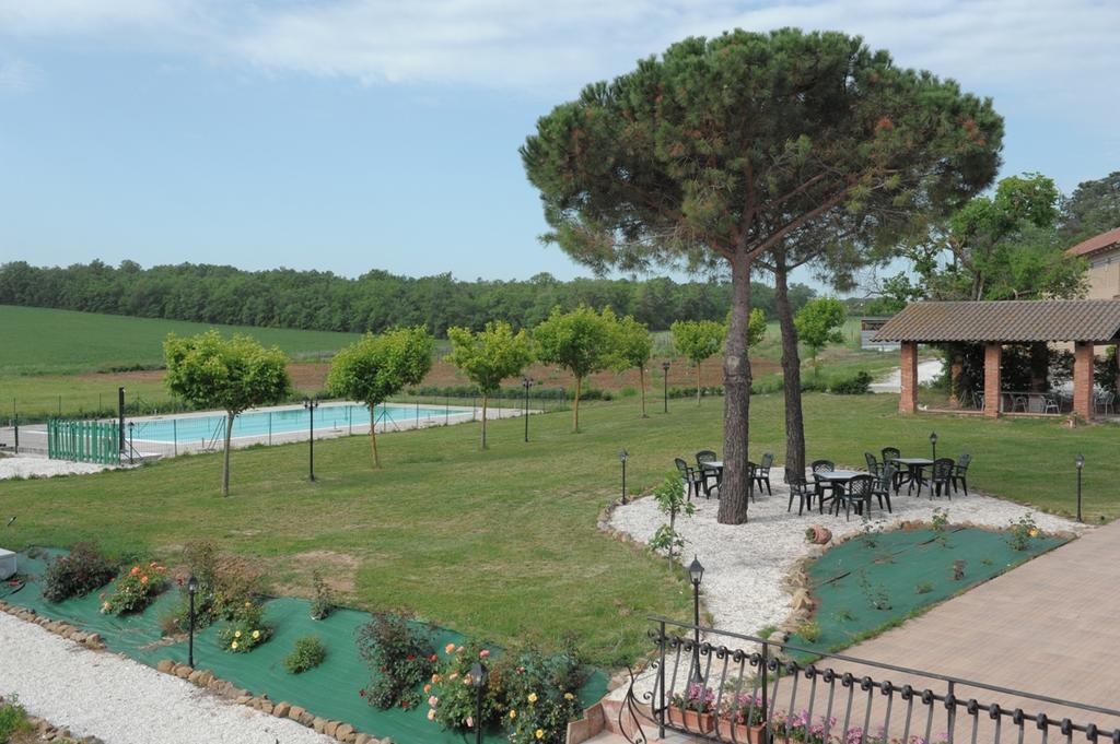 Agriturismo Lanterna Rossa 拉戈堡 外观 照片